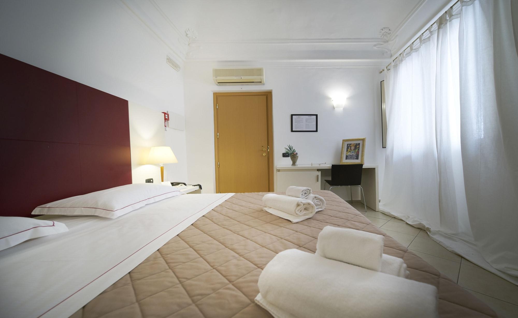 Hotel Santuzza Art 3*